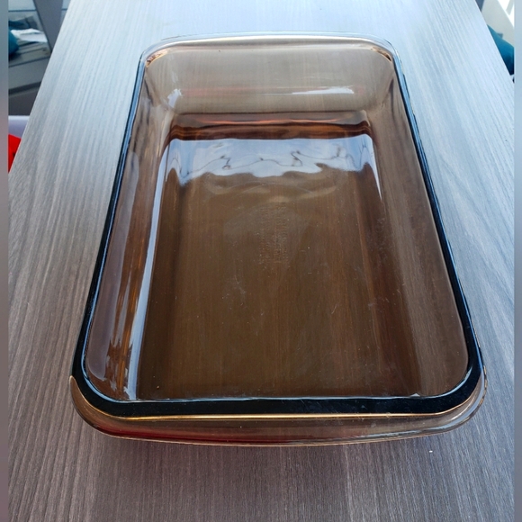 Vintage Pyrex Amber Brown 232-N Fireside Baking Casserole Dish - Picture 2 of 4